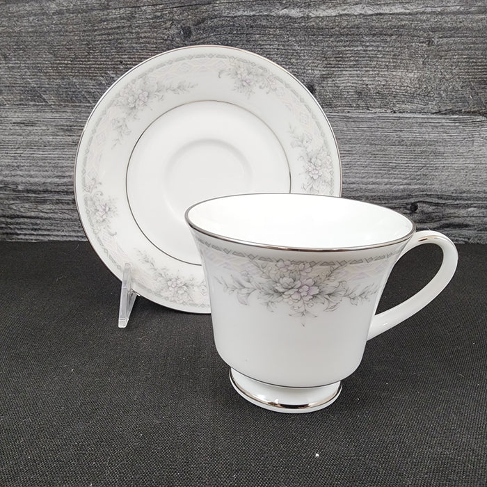 Noritake Sweet Leilani Set of 4 Tea Cup & Saucer Coffee Mug Legendary 3482