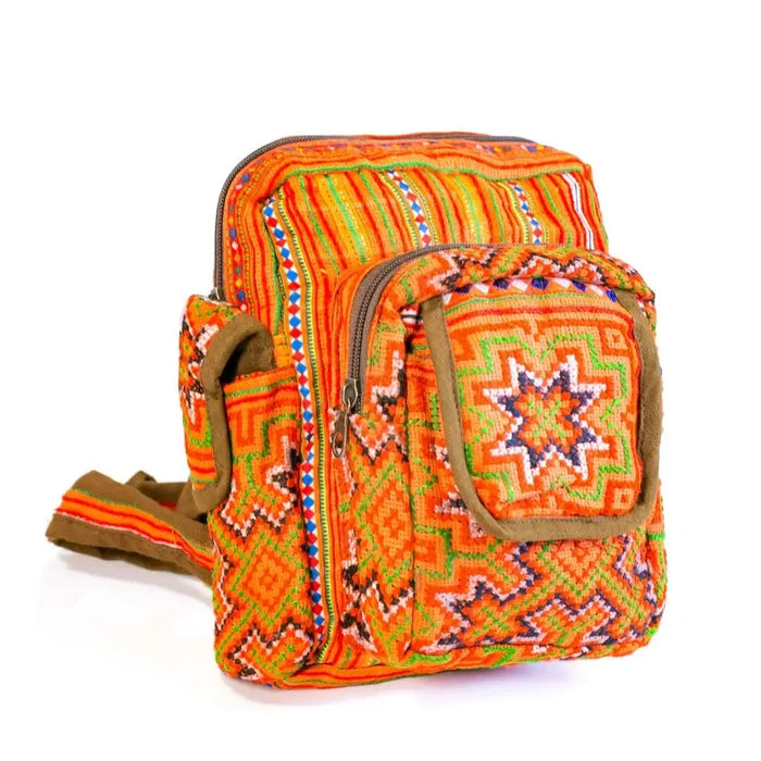 Vindigo crossbody orange linen star design front close-up