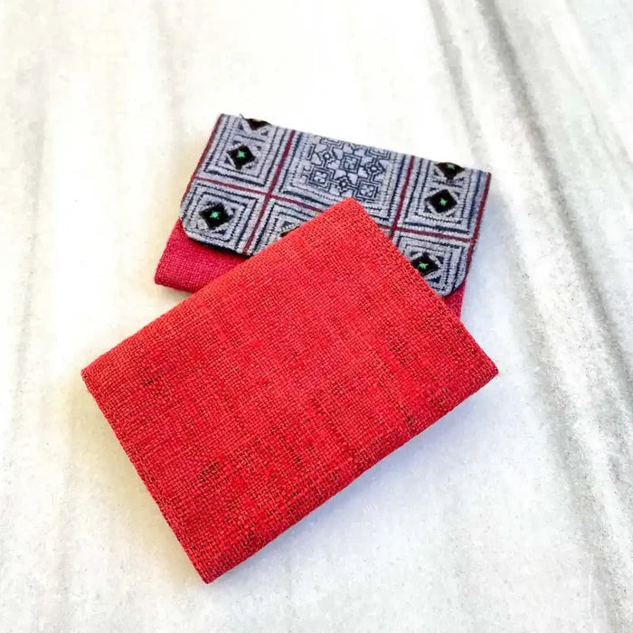 Vindigo wallet red embroidered front with plain back
