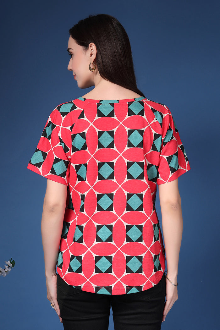 Red Feeding Top; side zip ensures simple and quick nursing.