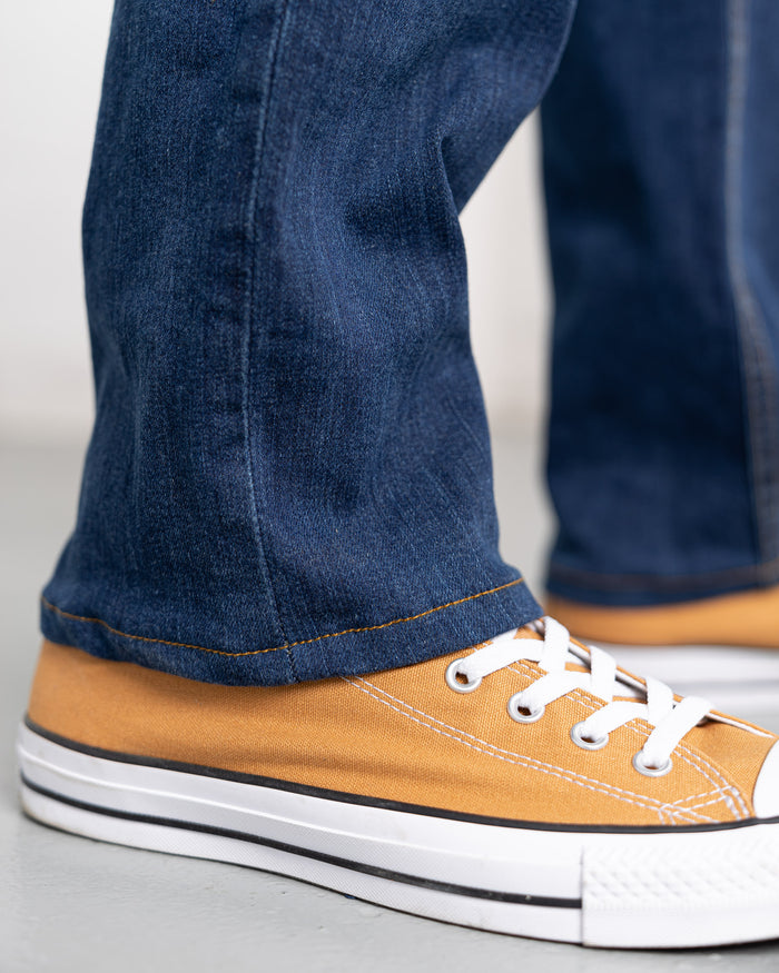 Relaxed Fit Medium Stretch Denim