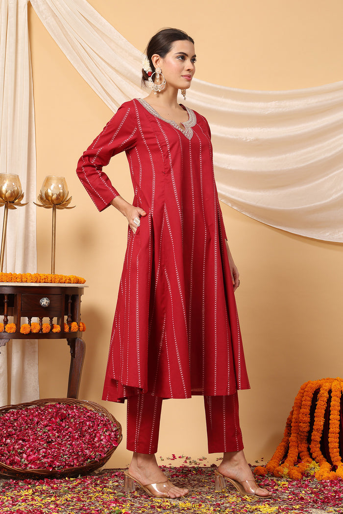 High-quality image of the Cotton texture and finish of the Ruby Essence Mirror Suit Set.
