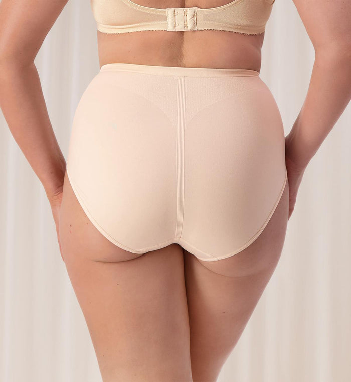 BEIGE TRIUMPH SHAPE SENSATION MINIMISER PANTY