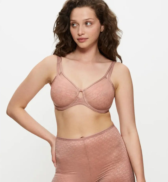 BEIGE TRIUMPH SIGNATURE SHEER MINIMISER BRA