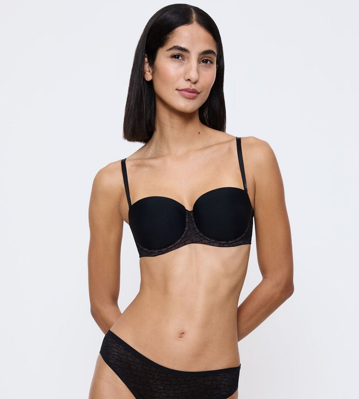 BLACK TRIUMPH SIGNATURE SHEER STRAPLESS WIRED PADDED BRA