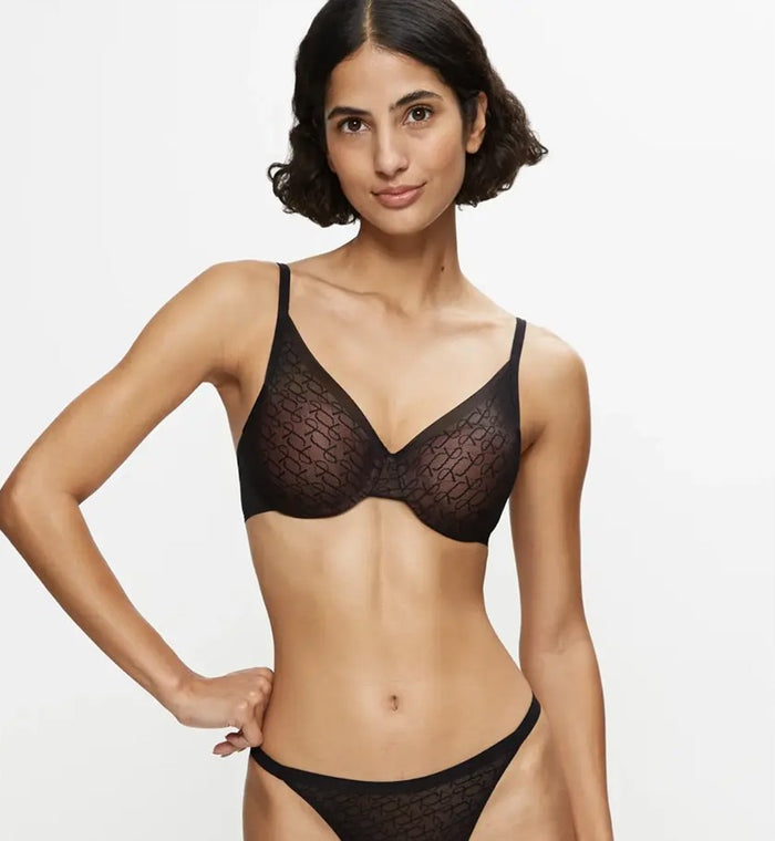 BLACK TRIUMPH SIGNATURE SHEER WIRED PADDED BRA