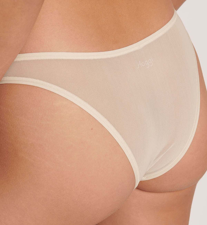 IVORY SLOGGI SOFT ADAPT TINY TANGA