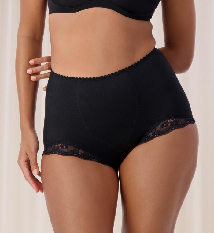 BLACK TRIUMPH SOMETHING ELSE TUM-E-LACE PANTY