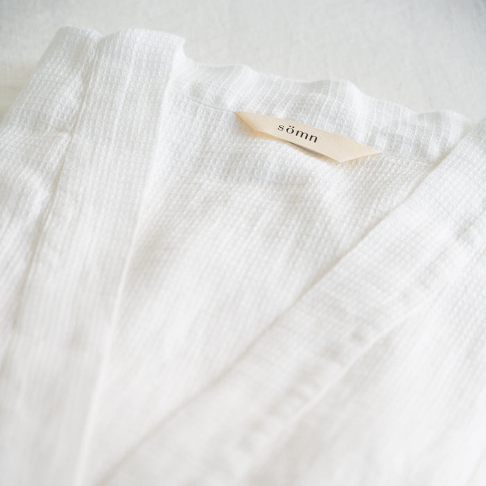#color_optic-white