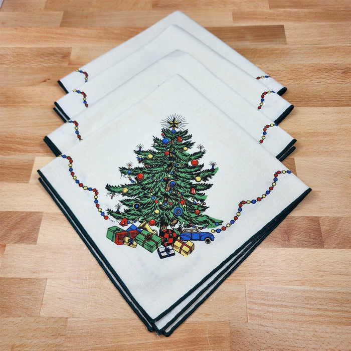 Spode Christmas Tree Damask Cloth Napkins Lot of 4 Measure: 16.2" x 17"