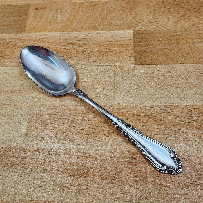 Teaspoon Norfolk Silverplate 1905 by International Silver Flatware 5 7/8" (15cm)