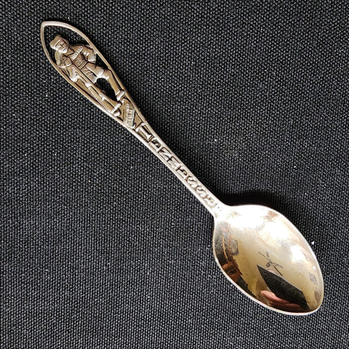 Tennessee Collectible Travel Souvenir Spoon Volunteer State with Davy Crockett