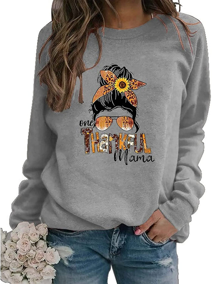Thanksgiving Mom Gift Sweatshirt Women One Thankful Mama Graphic Shirt
