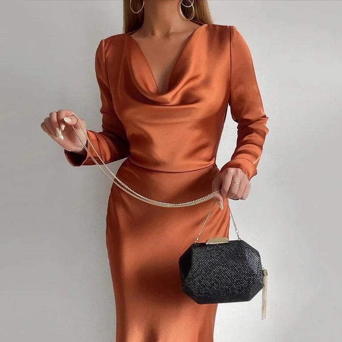 Tilly Hotfix Clutch with Tassel - SODA Fashion Haus