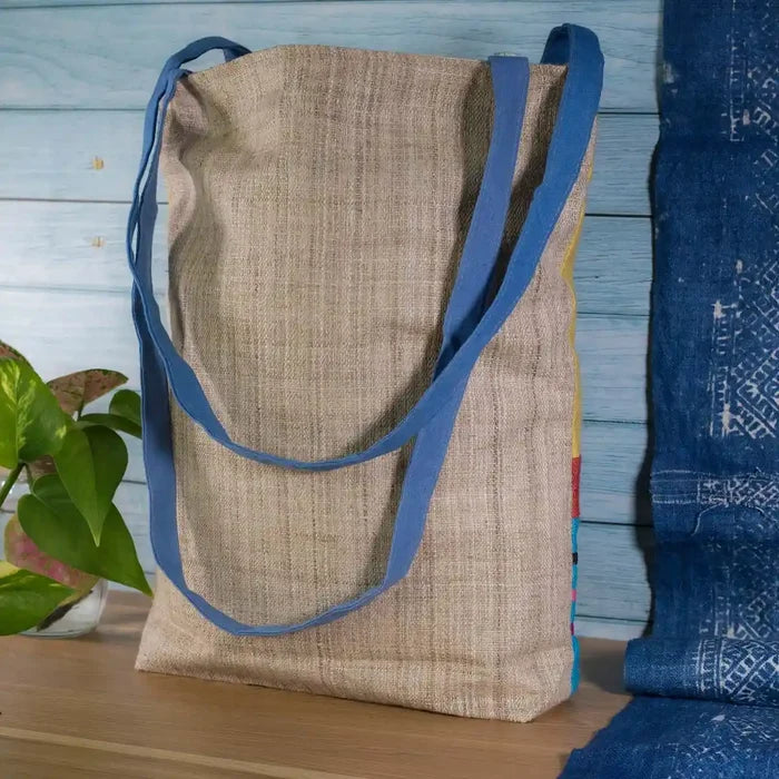 Vindigo tote bag blue hemp with beige raw hemp back view
