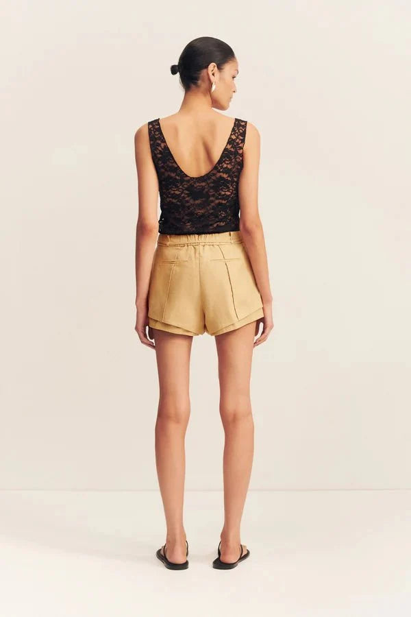 Wallis lace scoop neck tank - black - SODA Fashion Haus