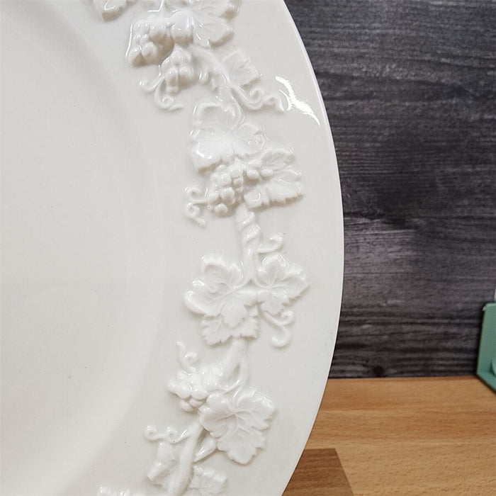Wedgwood Cream 2 Dinner Plate Set Queens Ware 2" Embossed Rim Etruria Barlaston
