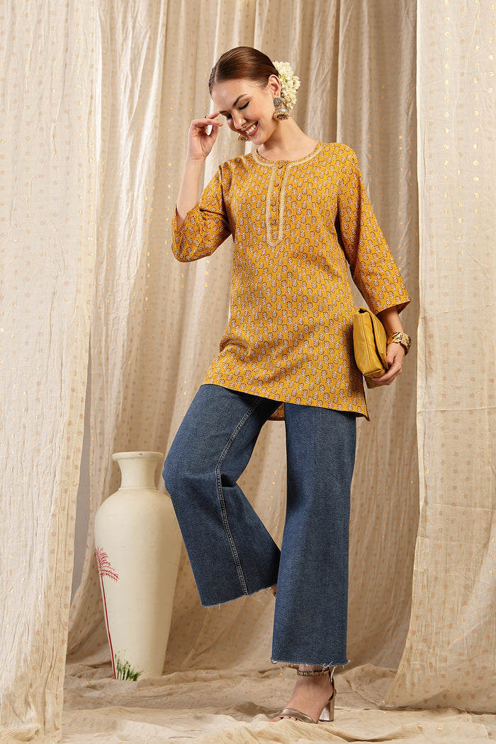 Ocher Booty Cotton fabric; breathable material provides comfort in hot weather.