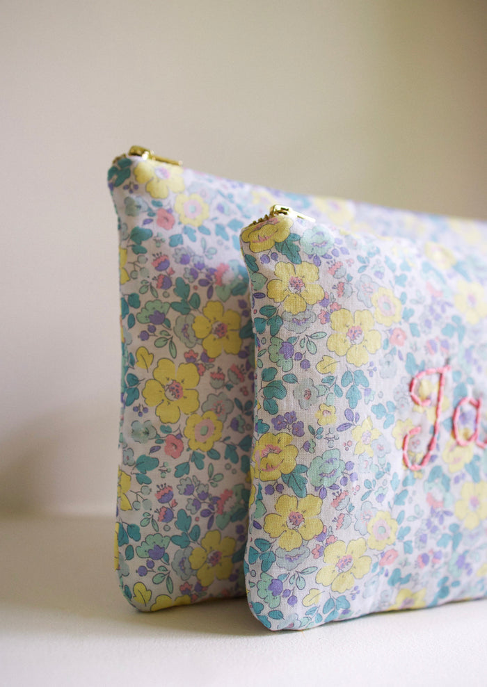 Zipped pouch - Summer Flowers